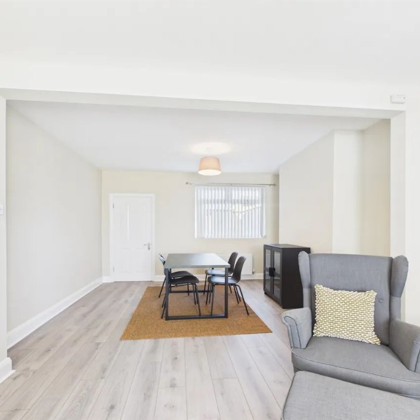 98 Shore Road, Greenisland - Photo 1