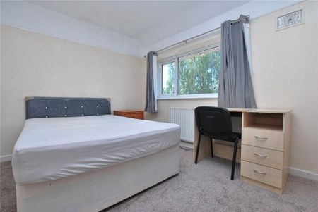 4 bedroom terraced house to rent - Photo 4