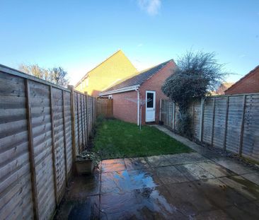 2 bedroom terraced house to rent - Photo 6