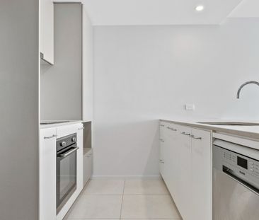814/335 Anketell Street, Greenway ACT 2900 - Apartment For Rent | D... - Photo 2