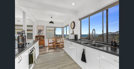 Charming Family Home with Sea Views - Photo 3