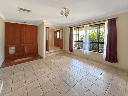 3 Bedroom Family Home - Photo 3