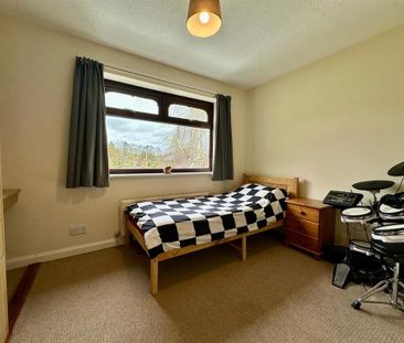 3 bedroom detached bungalow to rent - Photo 6