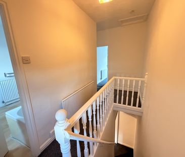 Bradley Lane, Standish, Wigan, WN6 0XF - Photo 5