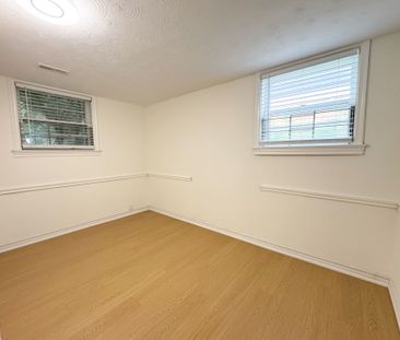 For Lease - 70 Bedford Park Avenue Unit# 2, Richmond Hill, Ontario - Photo 5