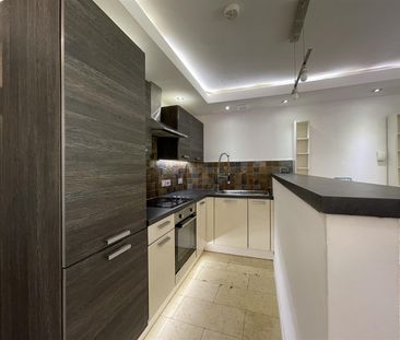 The Parade, Roath, Cardiff - Photo 6