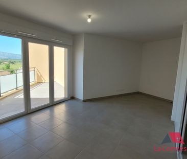 Location Appartement 1 pièce 30m² TRETS 13530 - Photo 1