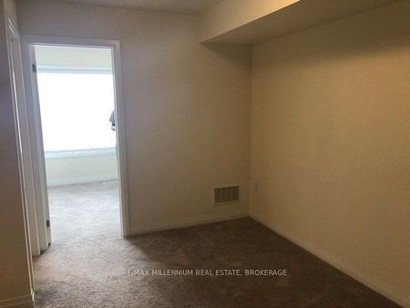 For Lease - 257 Downsview Park Boulevard, Toronto, Ontario - Photo 4