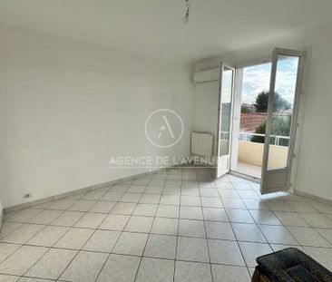 T2 PROCHE STADE BAQUET LA SEYNE SUR MER - Photo 1