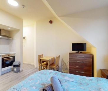 Studio to rent - Photo 5