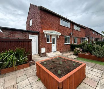 2 bedroom end of terrace house to rent - Photo 3