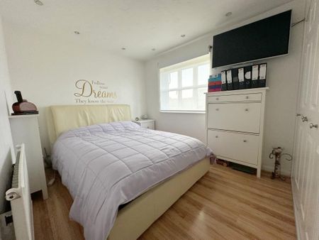 Terraced House - Photo 3