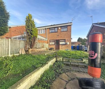 3 bedroom semi-detached house to rent - Photo 4