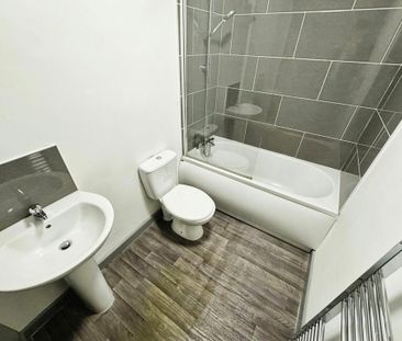 2 bedroom apartment to rent - Photo 2