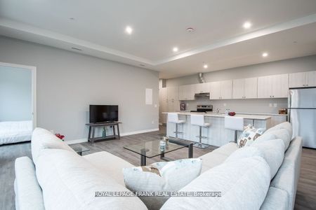 For Lease - 513 Dundas Street Unit# E2, Whitby, Ontario - Photo 4