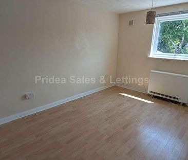 Malvern Close, North Hykeham. Lincoln, LN6 - Photo 2