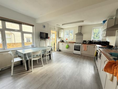 Cynlas Deiniol Road - Photo 3