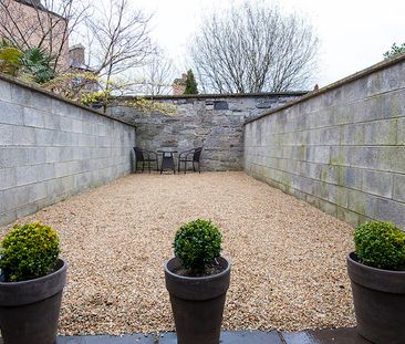 Lansdowne Crescent, Ballsbridge, Dublin 4 - Photo 1
