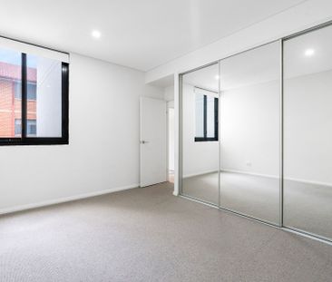 Stylish Retreat with Everyday Convenience - Photo 2