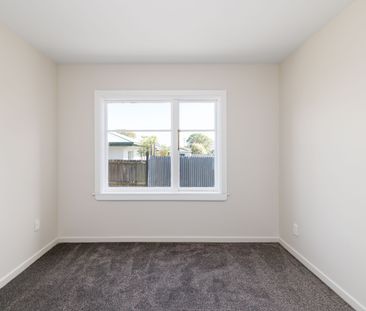 Freshly Renovated Home In Burwood! - Photo 1