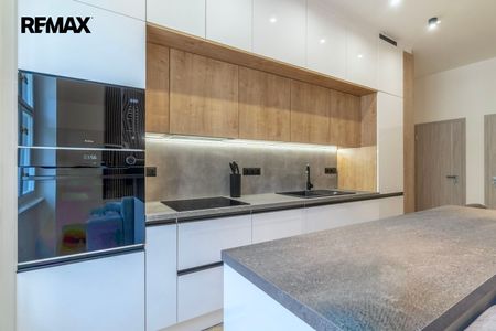 Pronájem bytu 2+kk v osobním vlastnictví 62 m², Praha 6 - Bubeneč - Photo 2