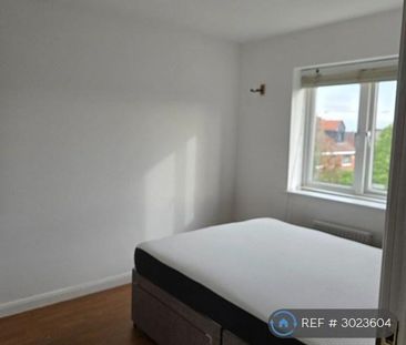 4 bedroom terraced house to rent - Photo 4
