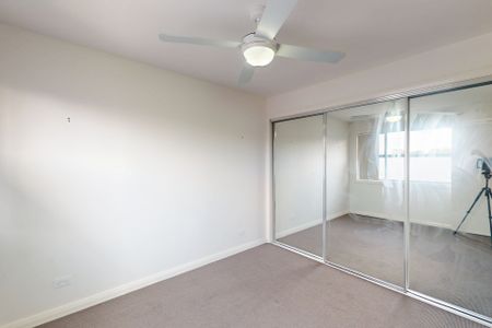 5/18 Richley Avenue, Kahibah NSW 2290 - Photo 4