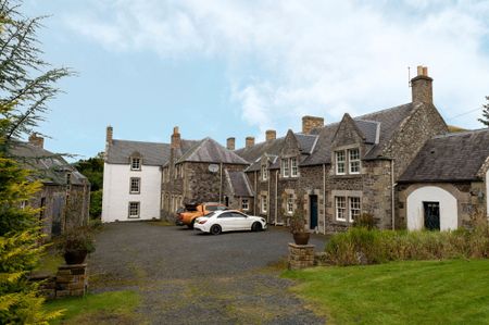 Greenhill Shooting Lodge, Kelso - Photo 2