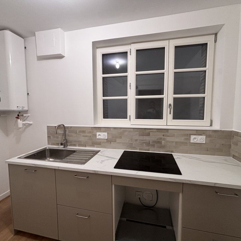 APPARTEMENT T1 A LOUER - LYON 7EME ARRONDISSEMENT - 24.93 m2 - 566 € charges comprises par mois - Photo 2