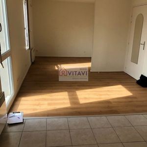 Location Appartement 1 pièce 27m² MARGNY LES COMPIEGNE 60280 - Photo 3