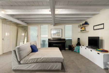 Charming Queenslander Living with Pool in the Heart of Hawthorne - Photo 2