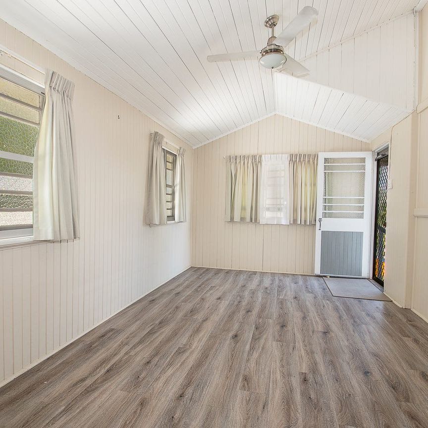 25 Davidson Street, South Townsville QLD 4810 - House For Rent | Domain - Photo 1