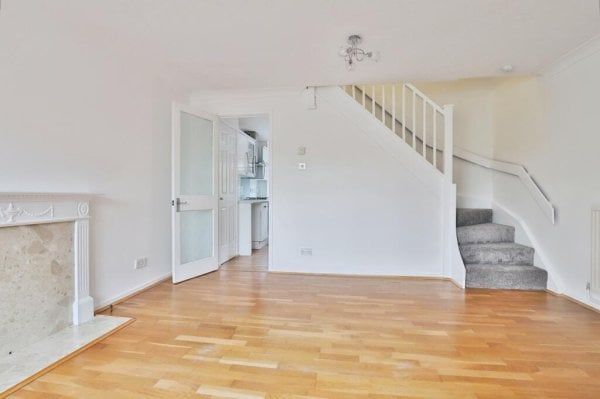 Labrador Drive, Poole - Photo 1