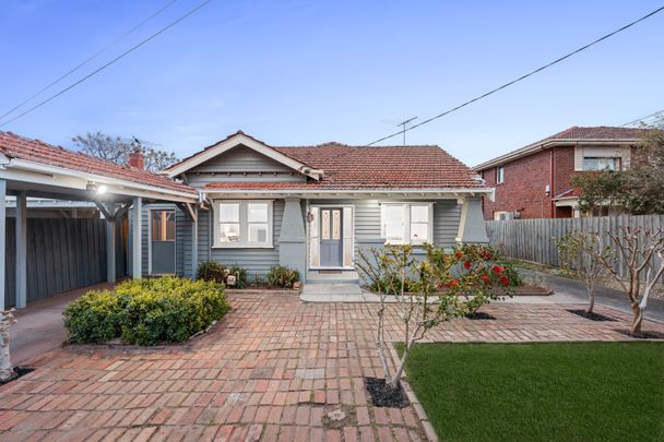 17 Mavho St, Bentleigh VIC 3204 - House For Rent | Domain - Photo 1