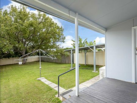 Tidy 2 Bedroom Unit - Photo 4