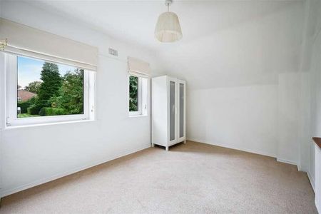 Brighton Road, Banstead, SM7 - Photo 2