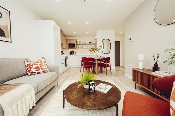 Walton House - Photo 1