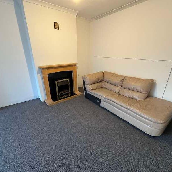 Ellerdine Road, Hounslow, TW3 - Photo 1