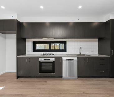 7/2 Howard Court, Clayton - Photo 1