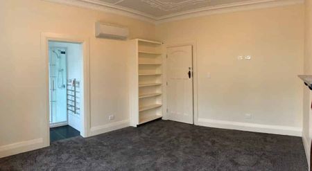 Fully Furnished Ensuite Room on Heriot Row - Photo 4