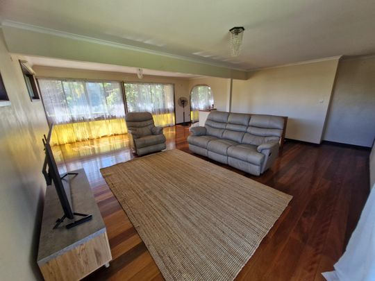 Wavell Heights - Photo 1