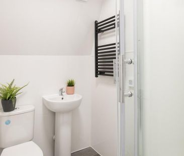 1 bedroom in a house share to rent - Photo 6