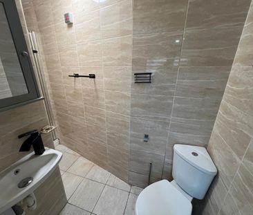 House share to rent - Photo 4