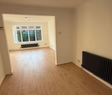 3 bedroom semi-detached house to rent - Photo 5