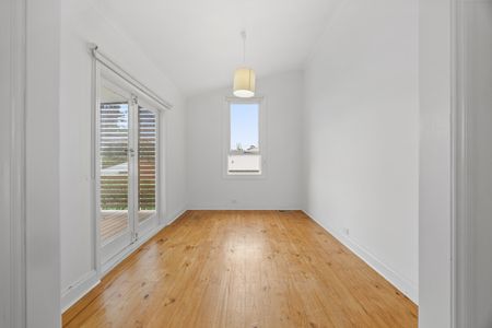 18 Otway St S, Ballarat East VIC 3350 - House For Rent | Domain - Photo 5