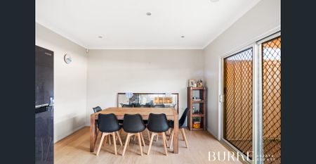 Well-Maintained 2-Bedroom Unit in a Quiet Kings Park Block of Three - Photo 3