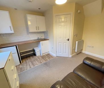 Room in a Shared House, Hagley Road, B17 - Photo 2