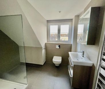 1 bedroom retirement property to rent - Photo 2