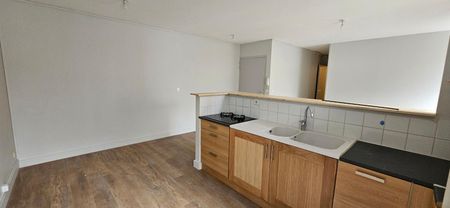 Location Appartement 4 pièces 73m² PRIVAS 07000 - Photo 3
