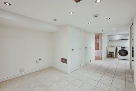 For Lease - 192 Coxwell Avenue, Toronto, Ontario - Photo 2